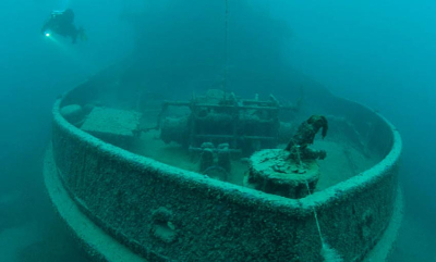 Tug og Freighter i Kåfjorden