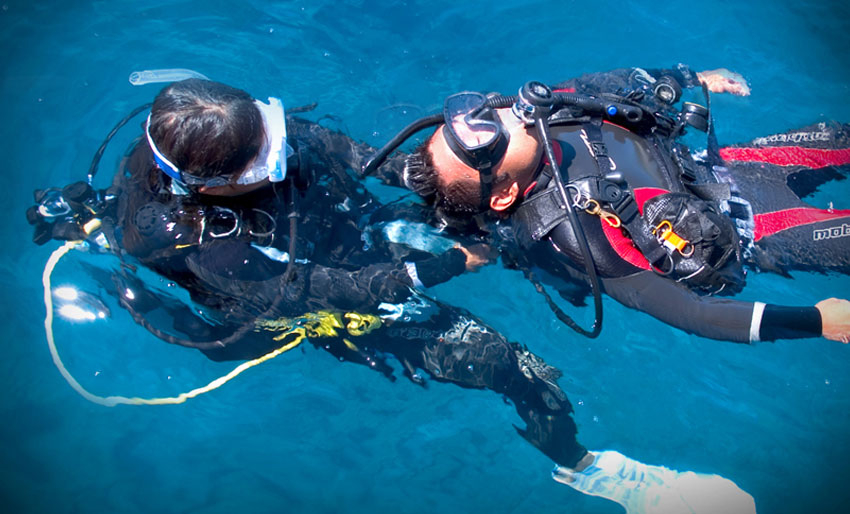 Ta PADI Rescue Diver i Halden i oktober